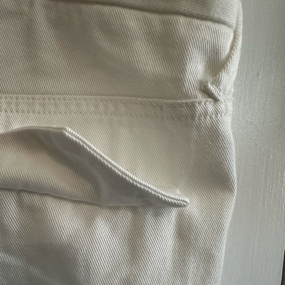 Shorts - Picture 9 of 14